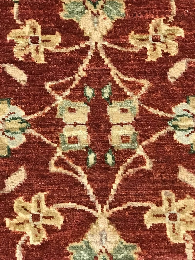 Fine Pakistani Esfahan - 2'7" x 3'11" - Image 3