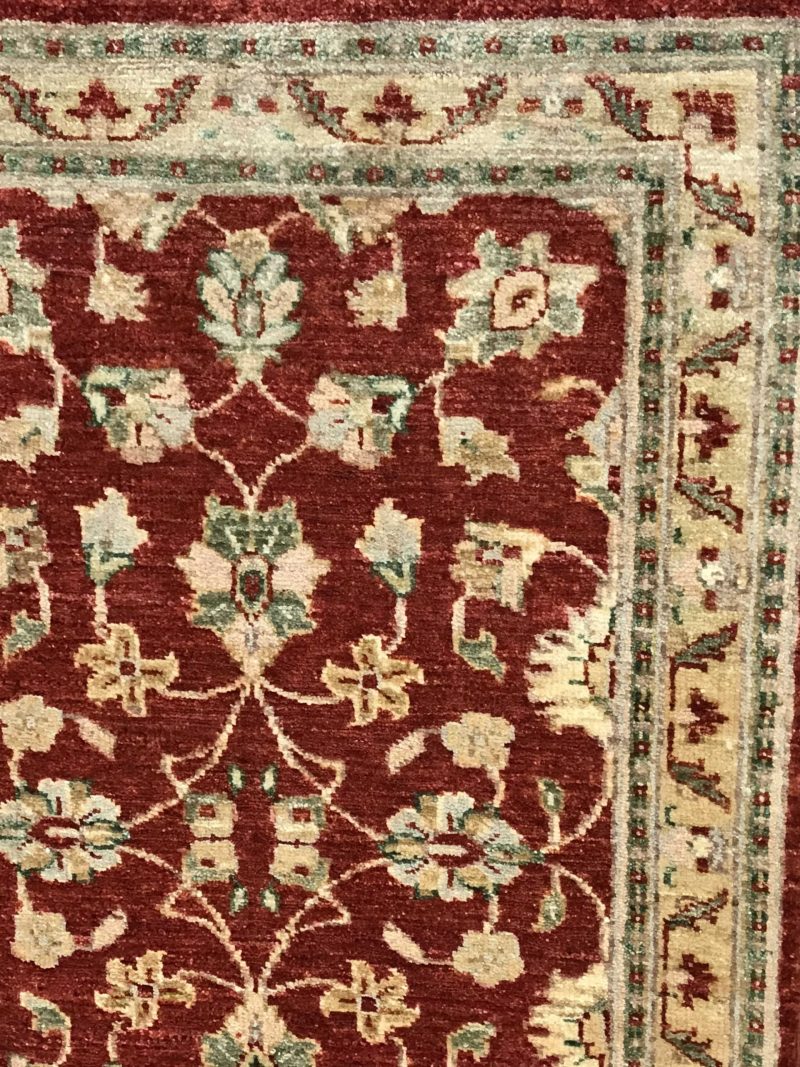 Fine Pakistani Esfahan - 2'7" x 3'11" - Image 5