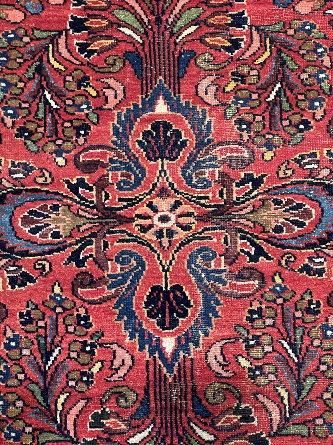 Very Good Antique Persian Lilian - 5'2" x 6'5" - Image 3