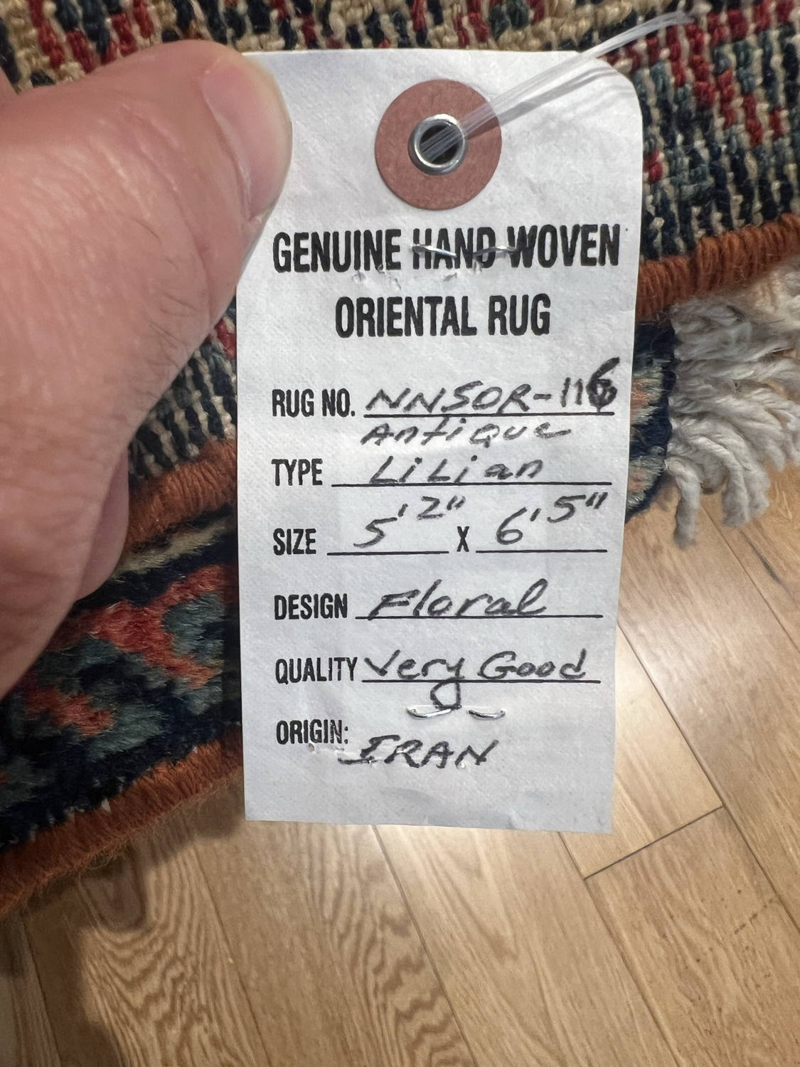 Very Good Antique Persian Lilian - 5'2" x 6'5" - Image 7