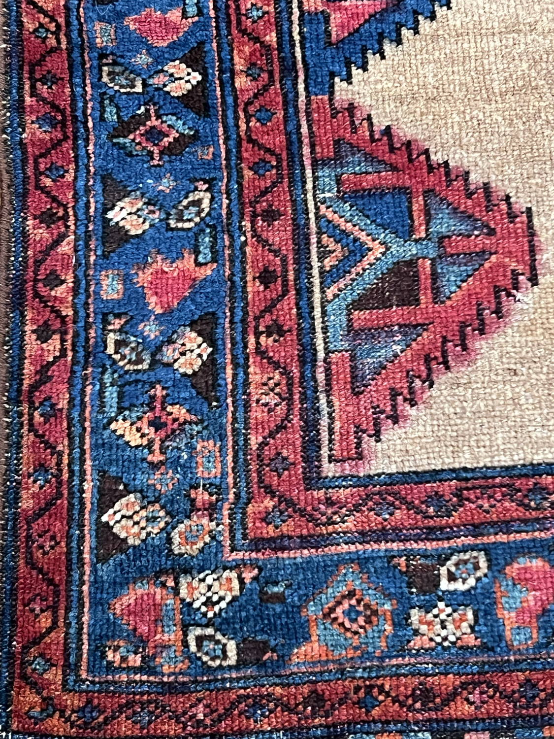Very Good Antique Persian Kurd - 3'9" x 6'2" - Image 4