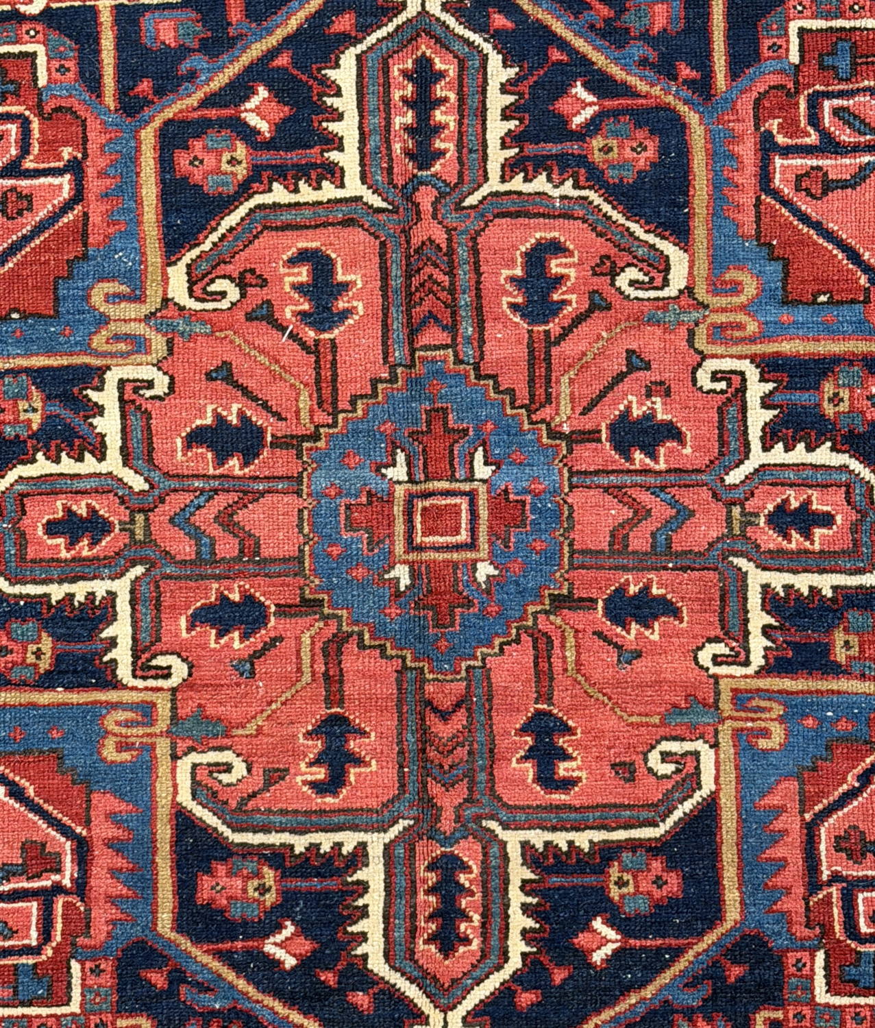 Very Good Antique Persian Heriz - 8'0" x 10'10" - Image 5